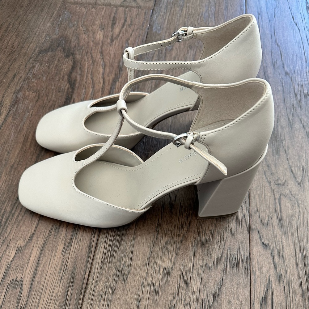 Marc Fisher Cyrene Pump